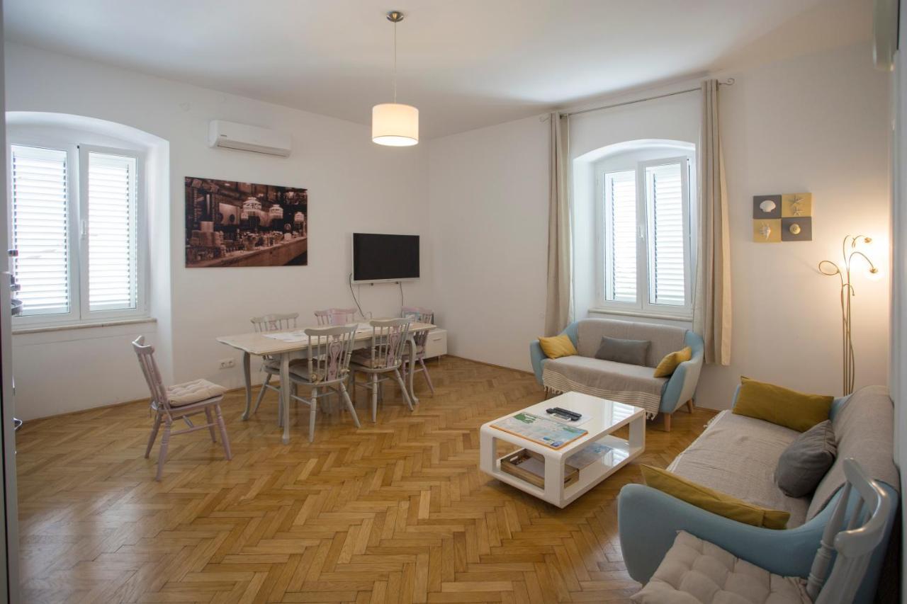 Town Place Apartment سبليت المظهر الخارجي الصورة